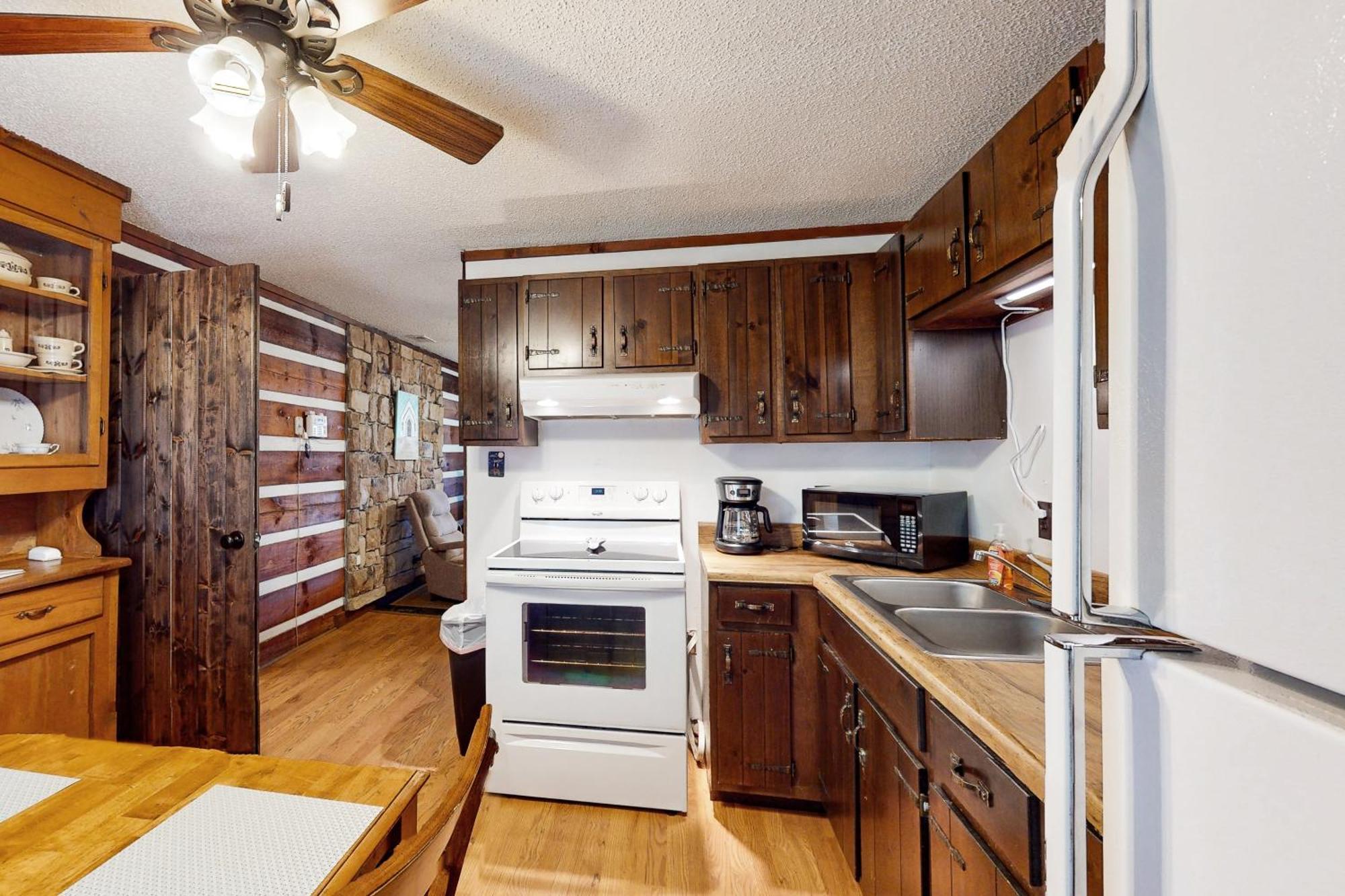 2 Bed 2 Bath Vacation Home In Whittier II 外观 照片