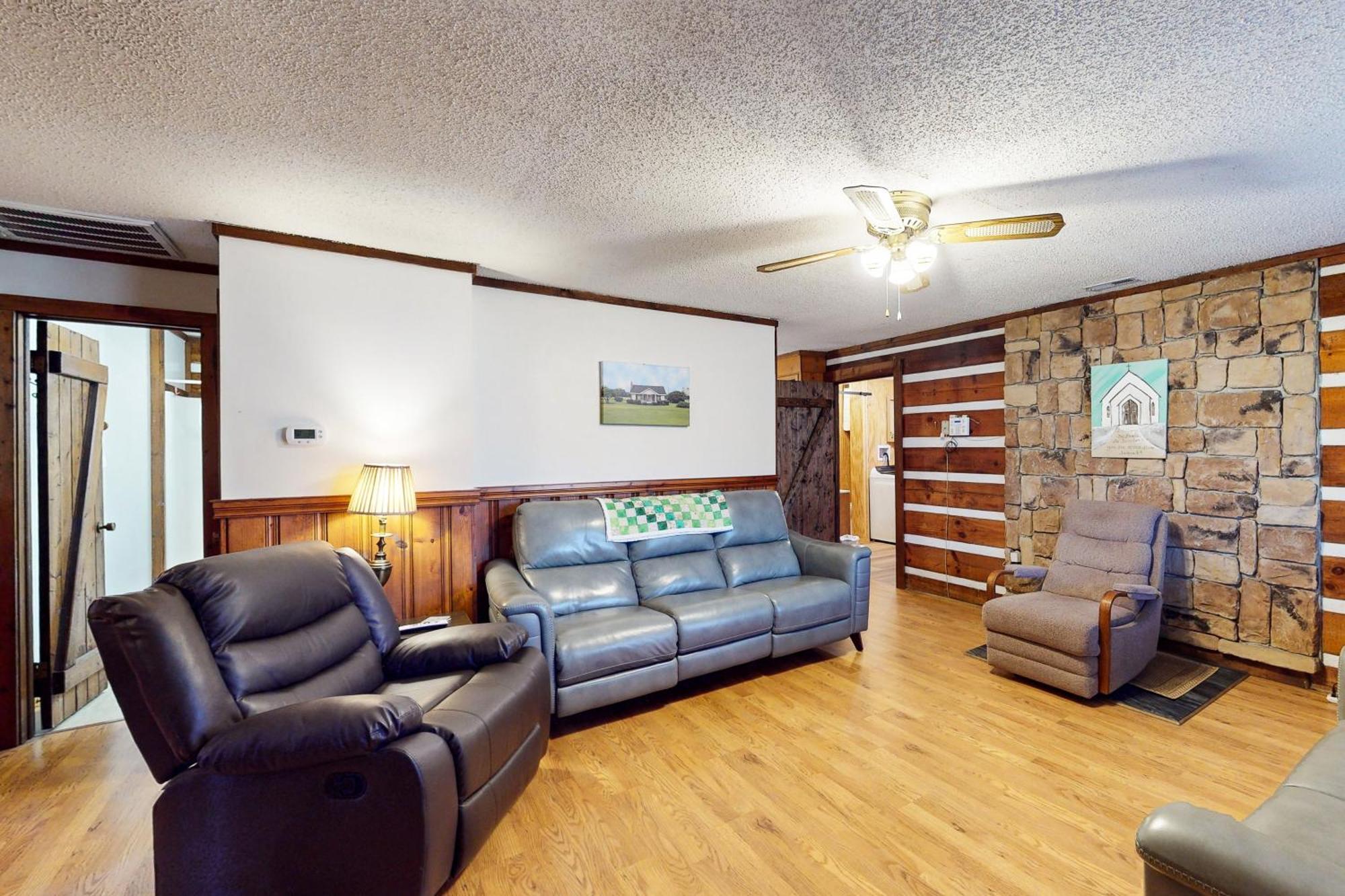 2 Bed 2 Bath Vacation Home In Whittier II 外观 照片